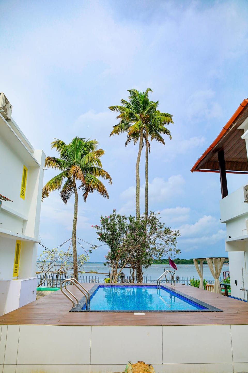 Pool view, Swimming pool