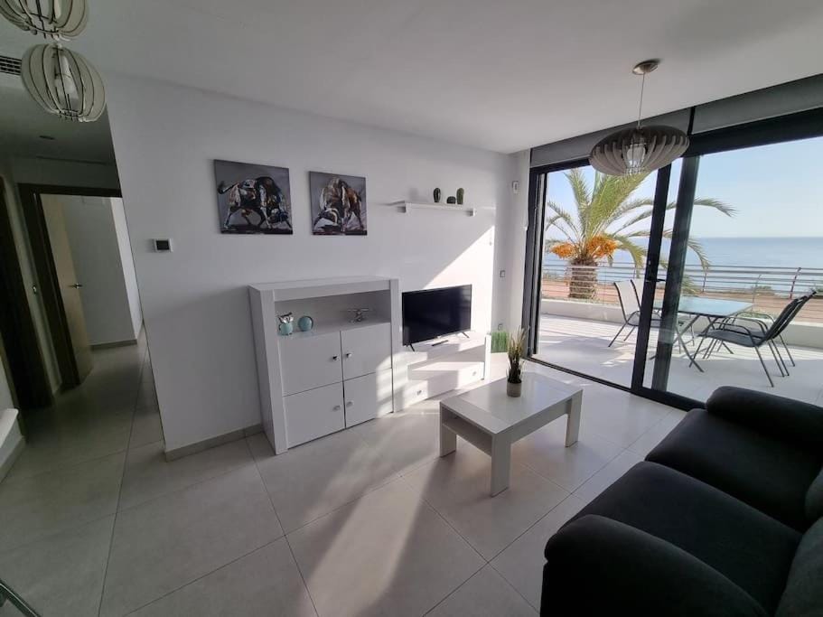 TV and multimedia, Living room, Seating area, Sea view