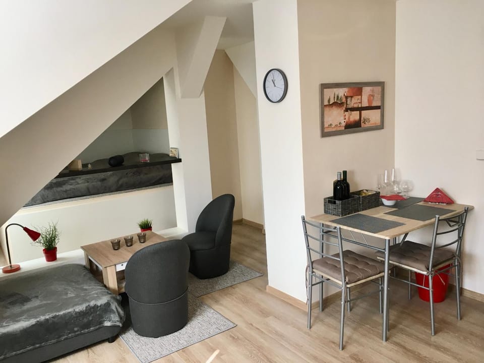 Living room, Seating area, Dining area