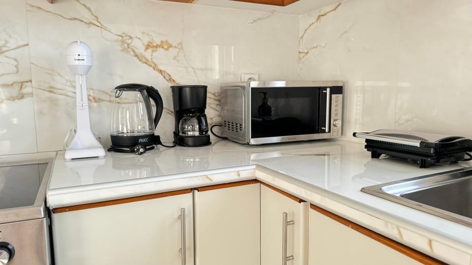 Coffee/tea facilities, Kitchen or kitchenette, toaster