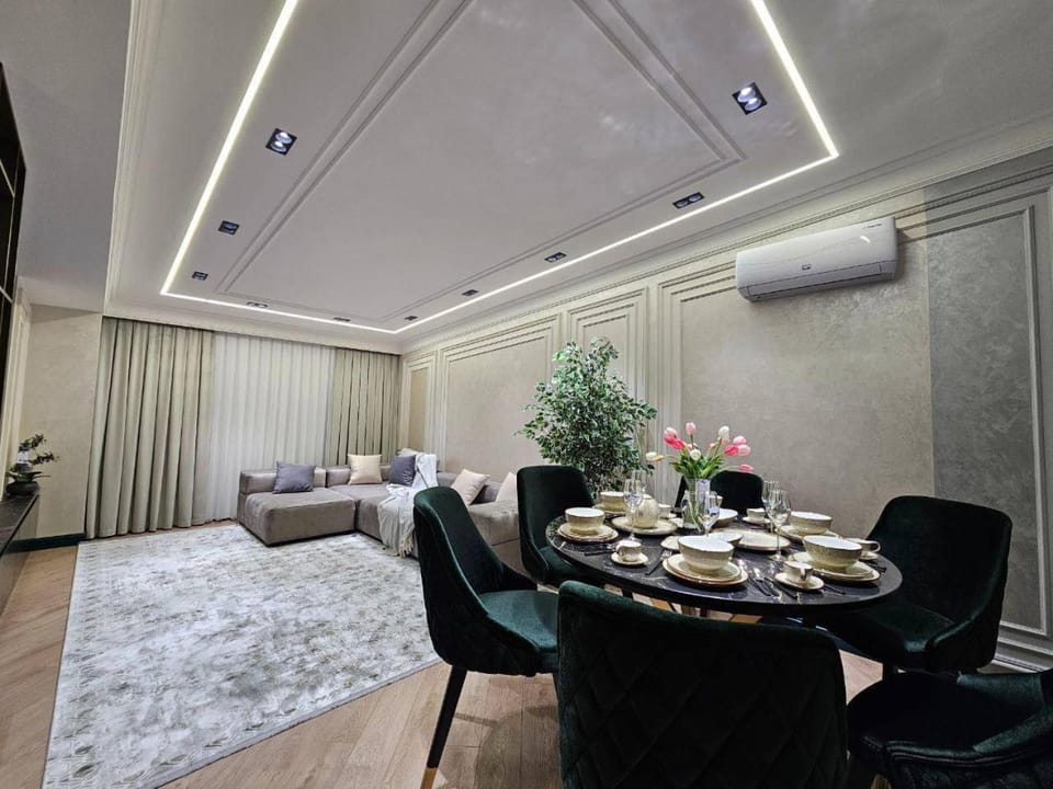 Living room, Seating area, air conditioner