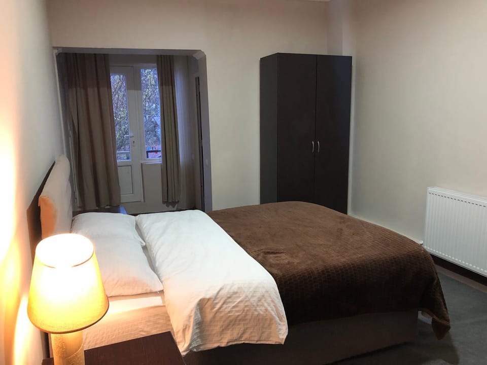 Bedroom, wardrobe