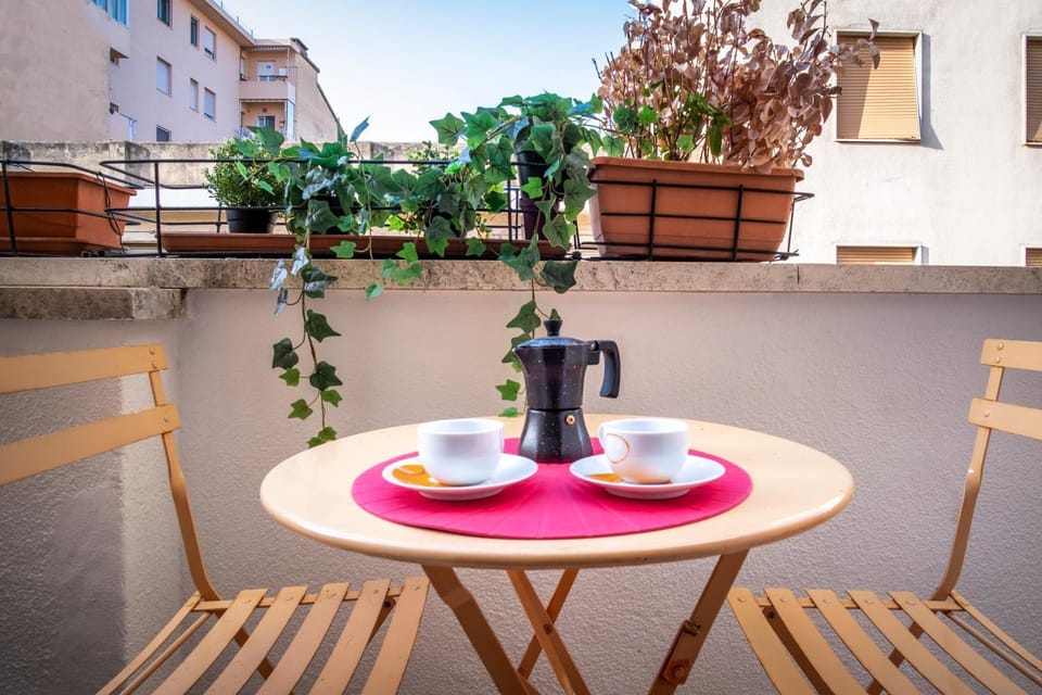 Balcony/Terrace, Balcony/Terrace