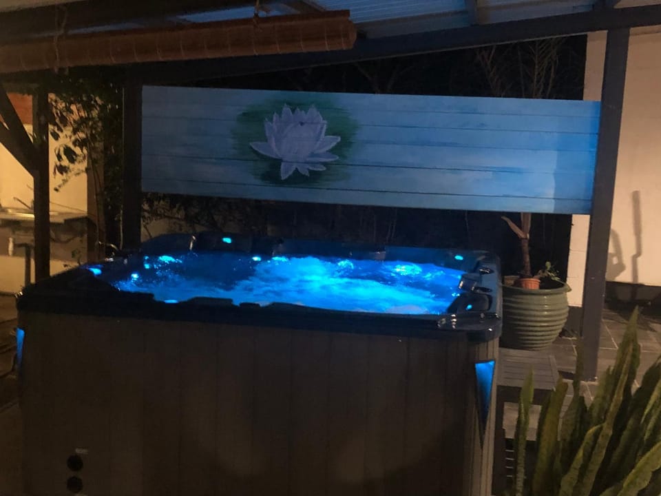 La Kaz Paille en Queue, Magnifique Villa F5 récemment rénovée avec piscine et Jacuzzi sur La Possession Villa in Réunion