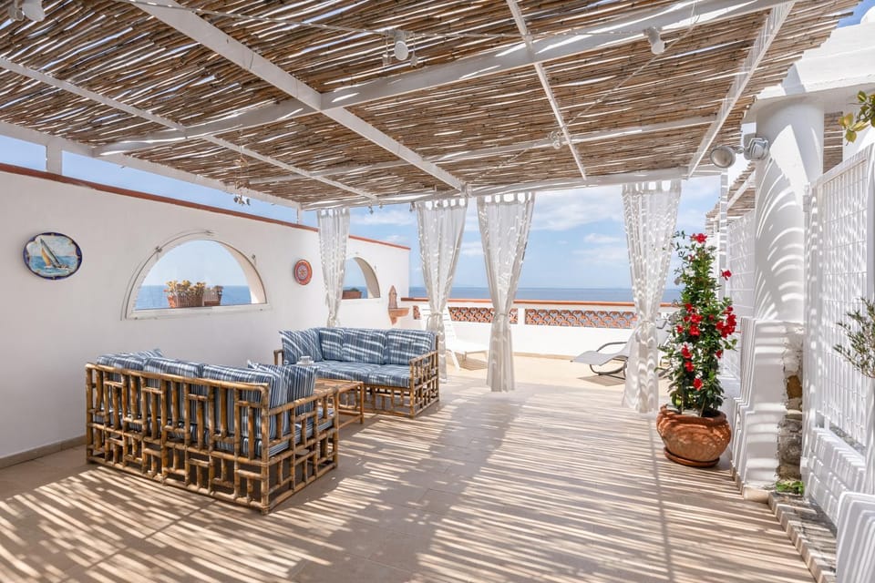 Maison Aurora Home on the sea House in Campania