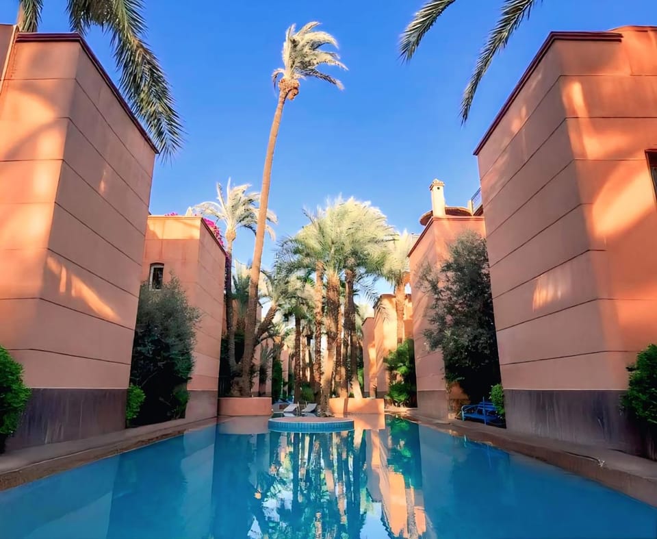 Swimming pool, Swimming pool