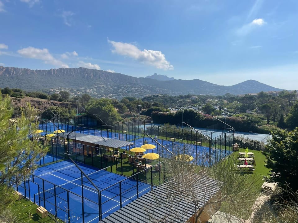 Tennis court