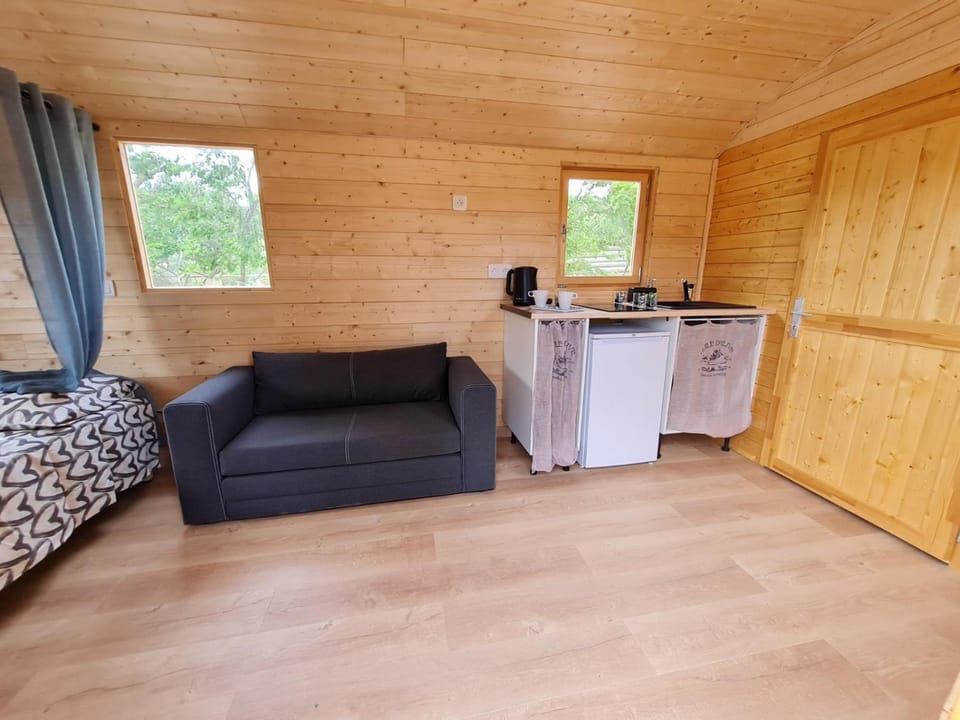 Roulotte Provençale Apartment in Provence-Alpes-Côte d'Azur