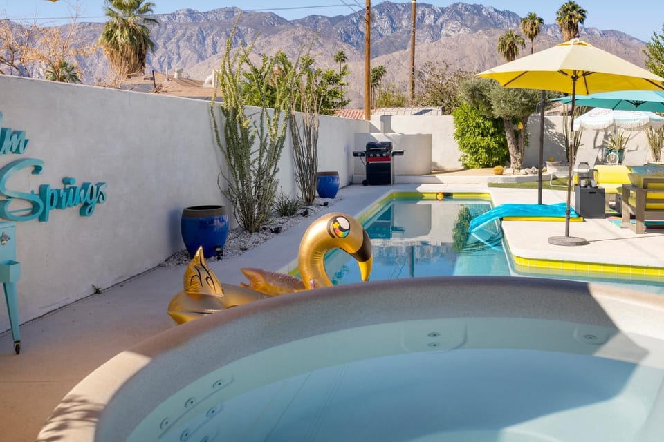 Amarillo House - Luxury Home with Pool & Spa House in Palm Springs