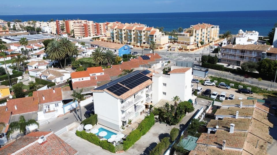 Property building, Natural landscape, Bird's eye view, Sea view
