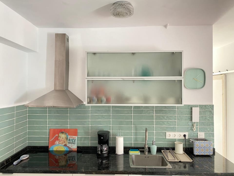 pet friendly, kitchen, kitchen