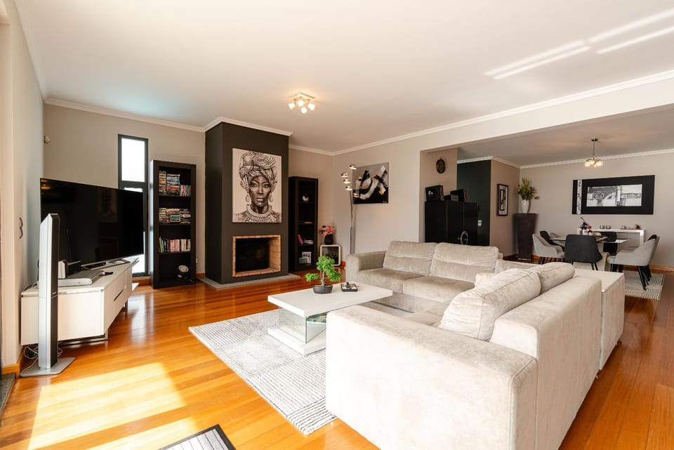 Communal lounge/ TV room, Living room