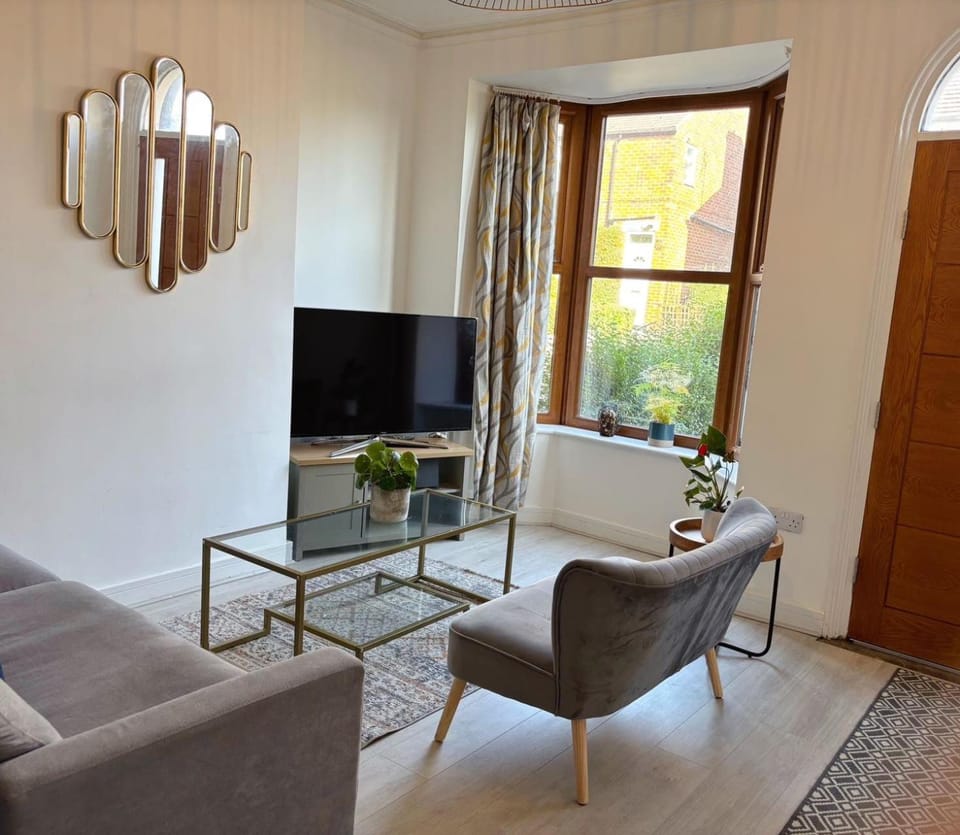 Sheffield 3-bedroom house with free street parking House in Sheffield