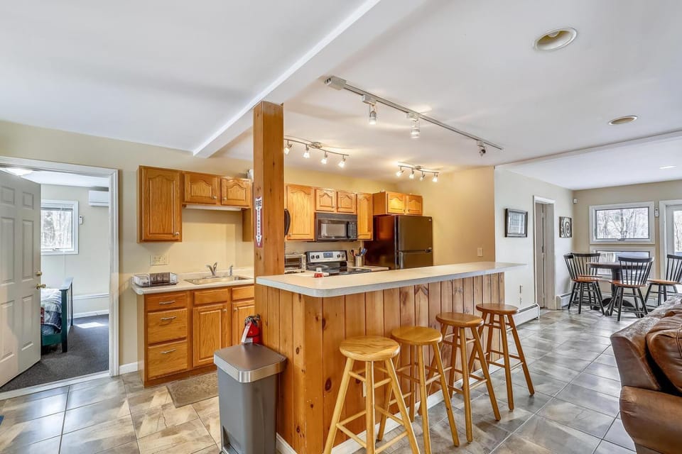 Top Star Retreat House in Mendon