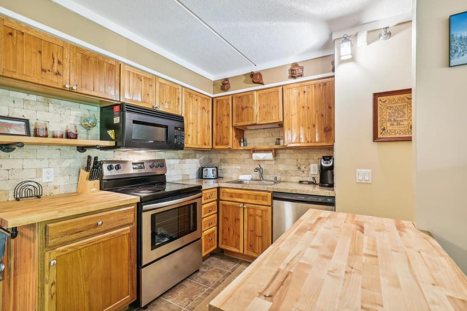 Whiffletree I1 House in Mendon