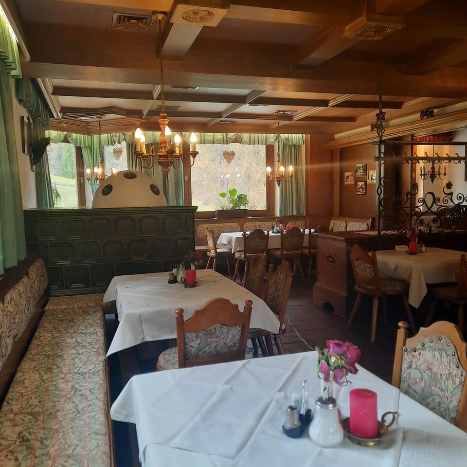 Landgasthaus Birkegg Inn in Tyrol