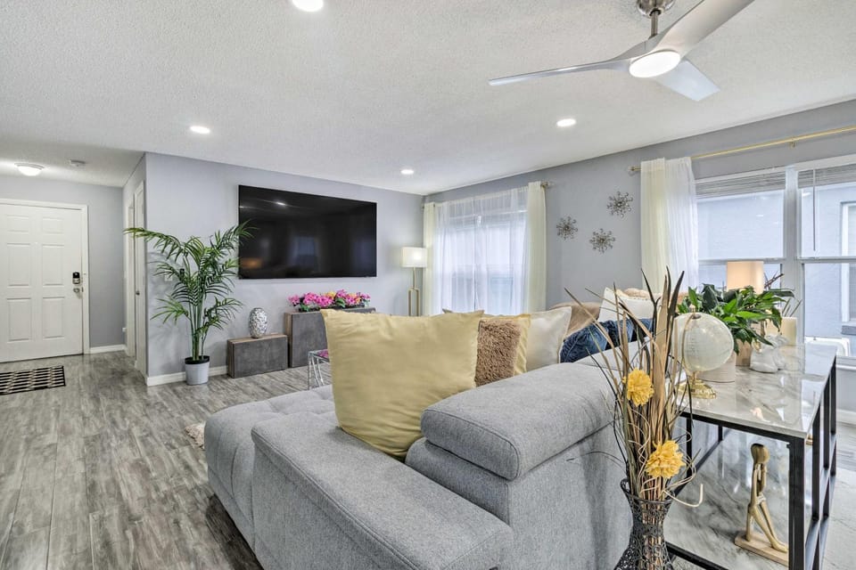 Chic Orlando Family Getaway w/ Fenced Yard! House in Pine Hills