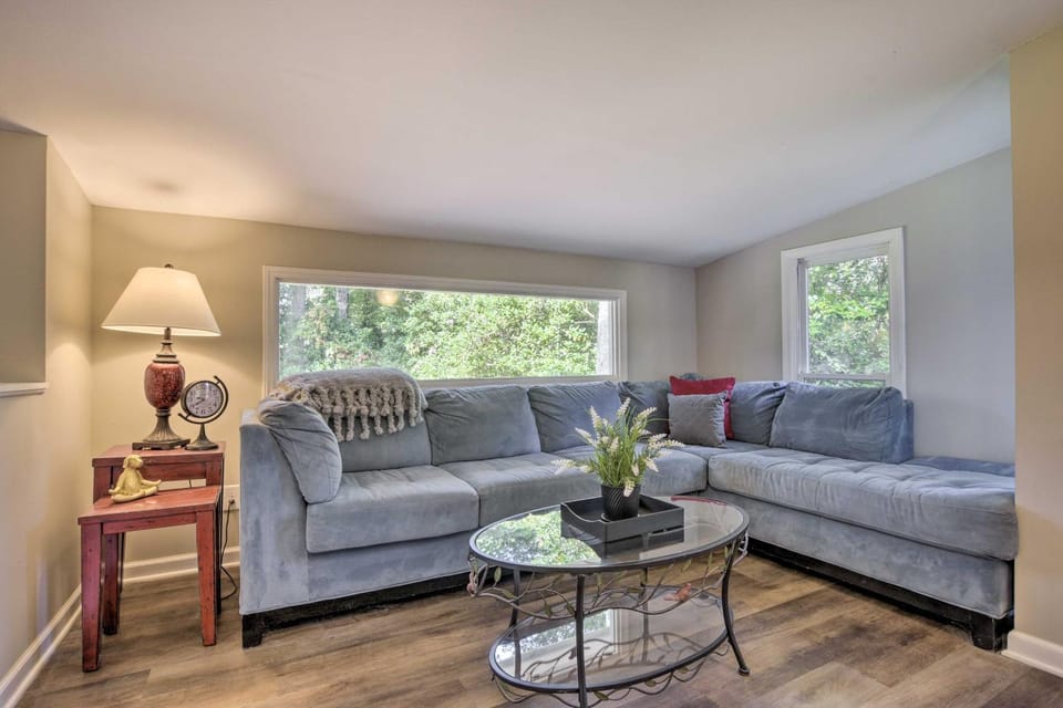 Renovated Raleigh Retreat w/ Patio in North Hills! House in Raleigh