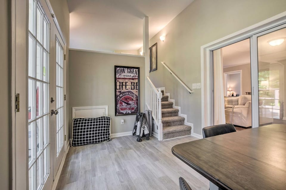 Renovated Raleigh Retreat w/ Patio in North Hills! House in Raleigh