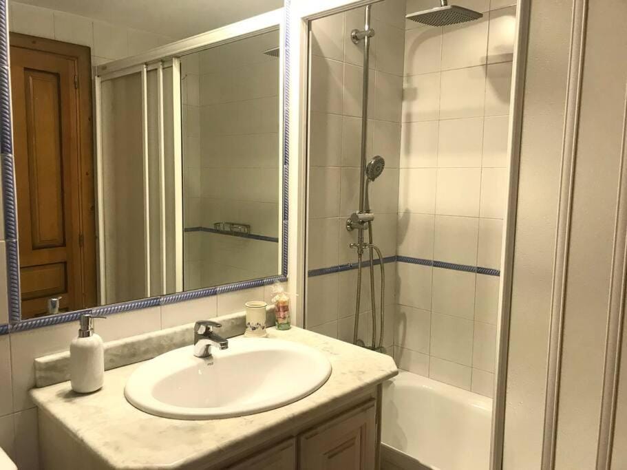 Shower, Bathroom
