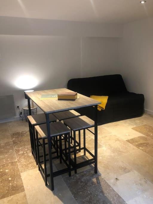 Bienvenue « À l’ombre du figuier » Apartment in Occitanie