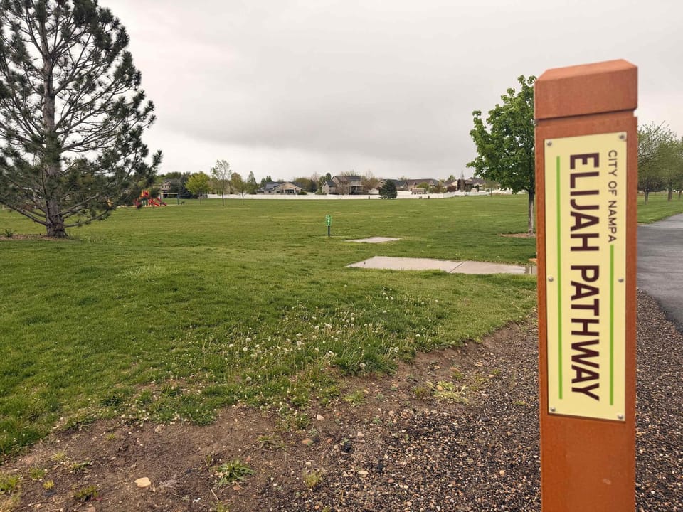 Southwestern Style 4 Bedroom Nampa Home Sleeps 16! House in Nampa