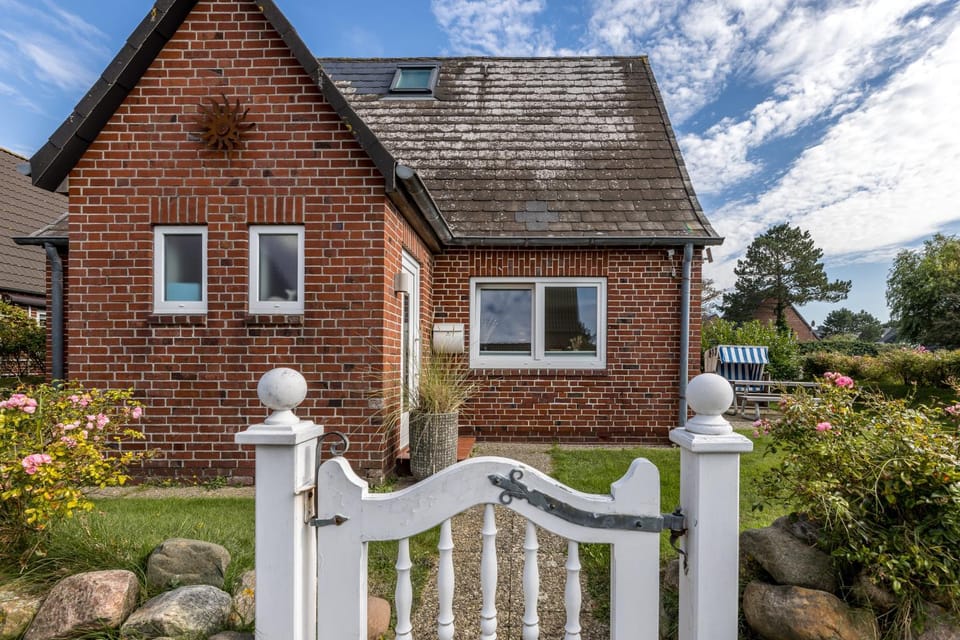 Property building, Garden view