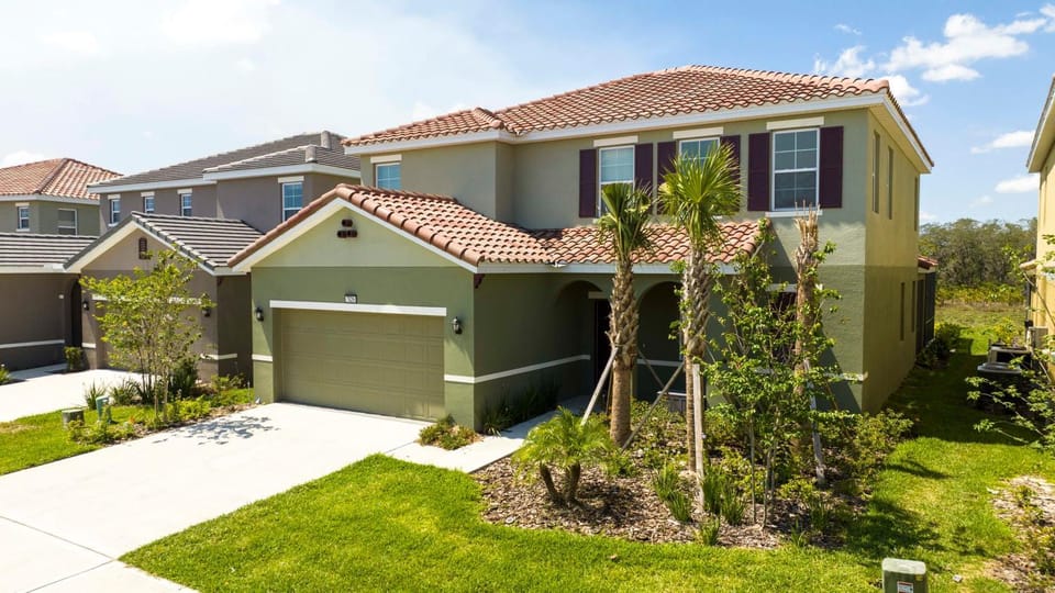 Stunning 5Bd w/ Pool Close to Disney @ Solterra 7829 House in Four Corners