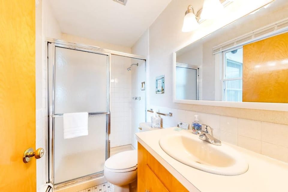 Bathroom, Bath