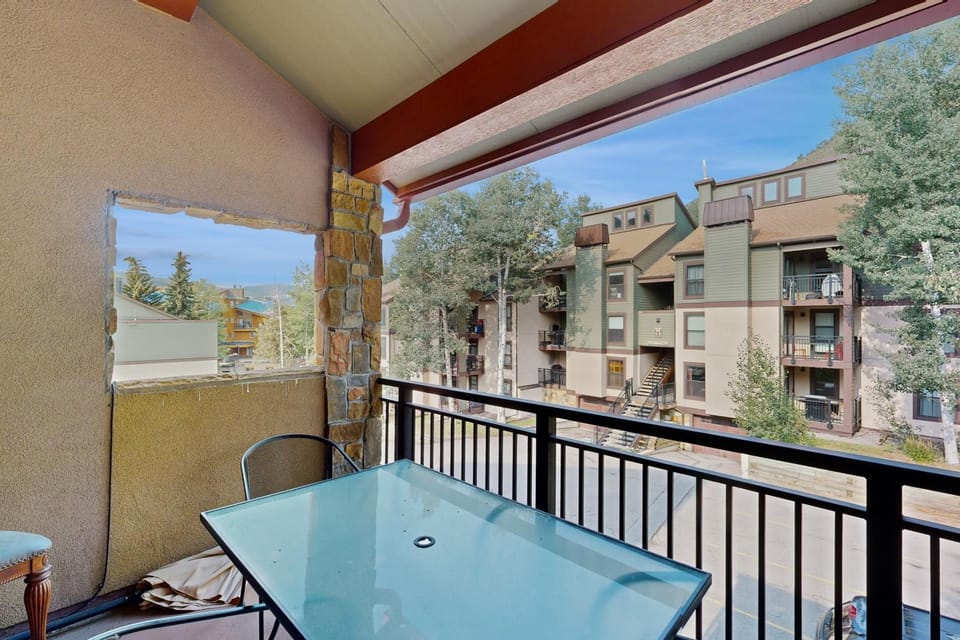 Lions Ridge Retreat Apartment in Vail