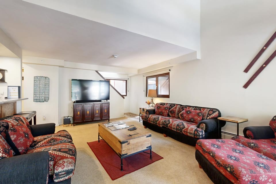 Lions Ridge Retreat Apartment in Vail