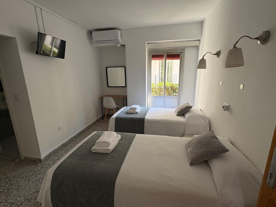 Hostal Paco Marbella Bed and Breakfast in Marbella