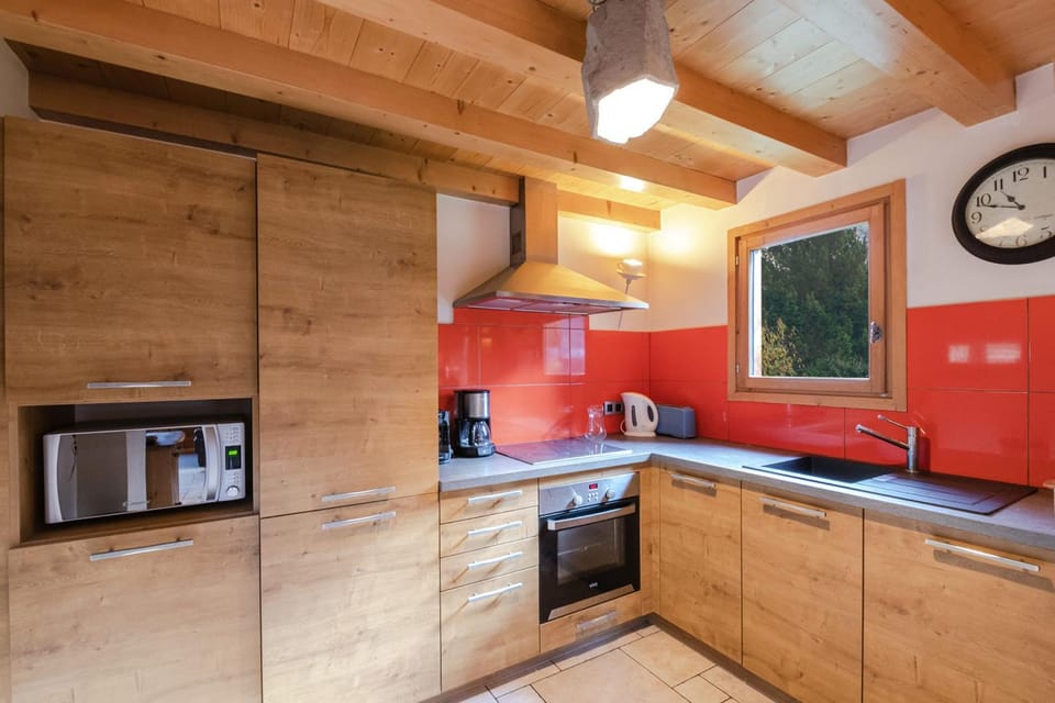 Family chalet with terrace and garden in Chamonix Chalet in Les Houches