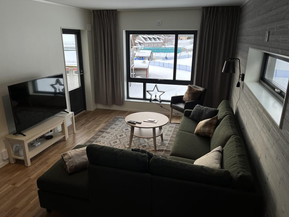 TV and multimedia, View (from property/room), Living room, Seating area