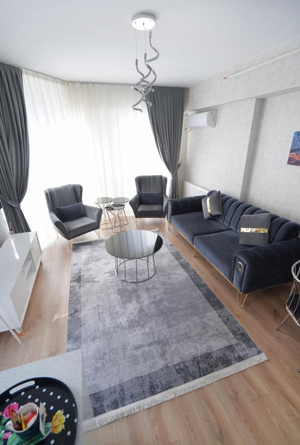 Living room, Seating area
