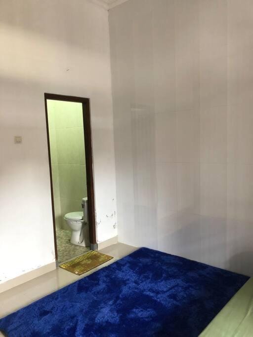 Richandy House - 3 BR Full AC & Hot Water House in Special Region of Yogyakarta