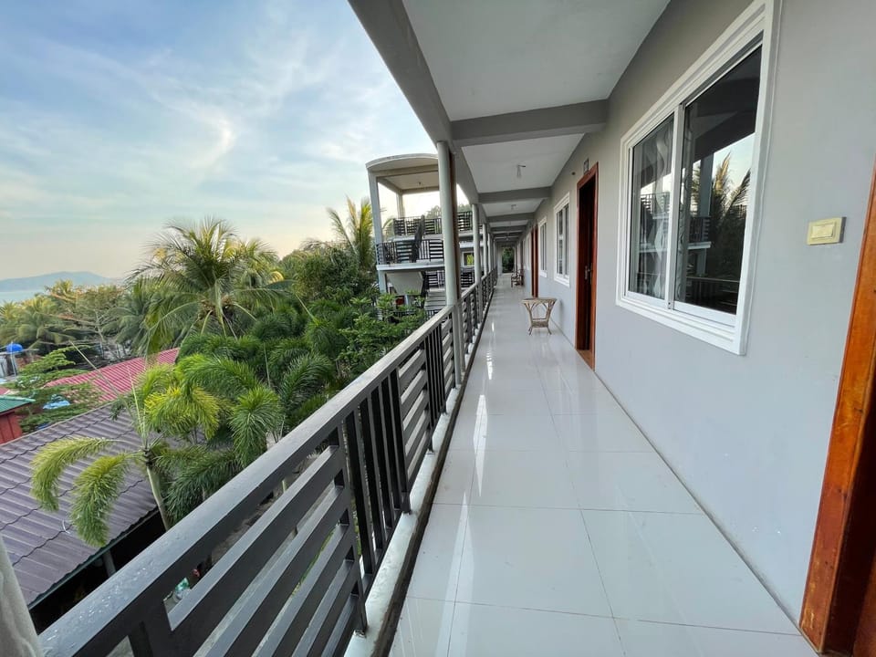 Property building, Balcony/Terrace