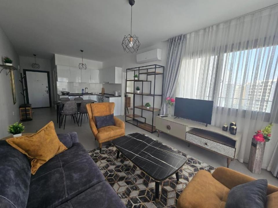 Communal lounge/ TV room, TV and multimedia, Kitchen or kitchenette, Living room, Seating area, Evening entertainment, minibar