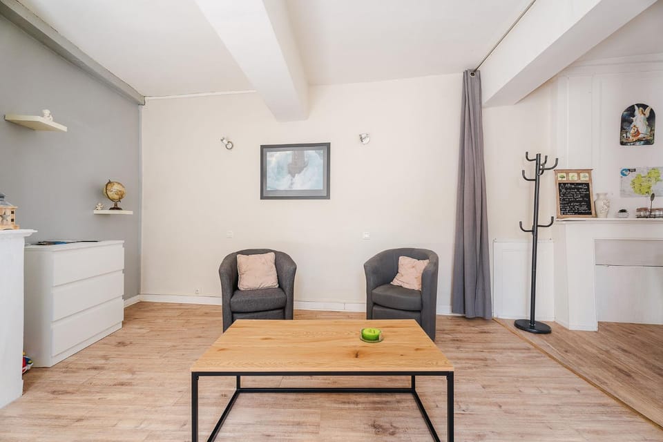 Appartement de caractère hyper centre Apartment in Ploërmel