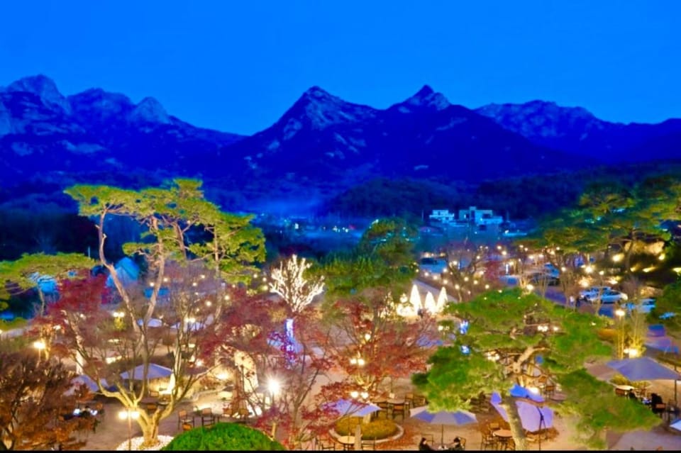 View (from property/room), Landmark view, Landmark view, Mountain view, Mountain view