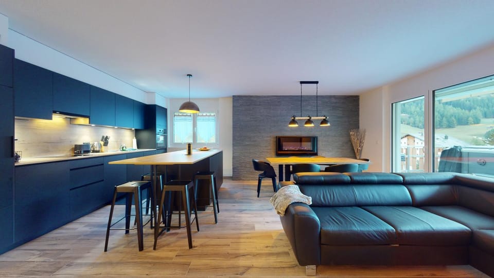 Kitchen or kitchenette, Living room