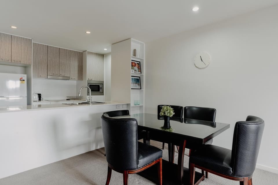 Urban 1-Bed Apartment in the Heart of the City Apartment in Canberra