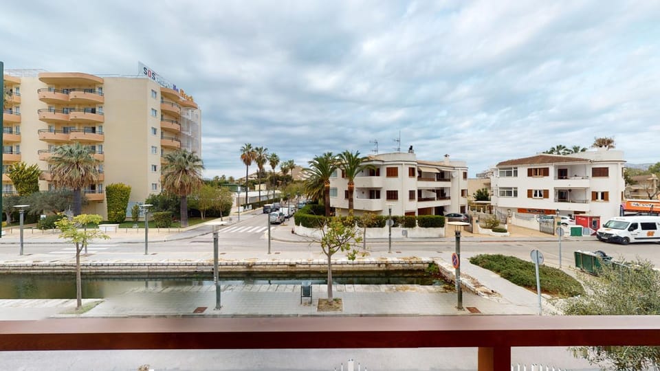 City view, Lake view