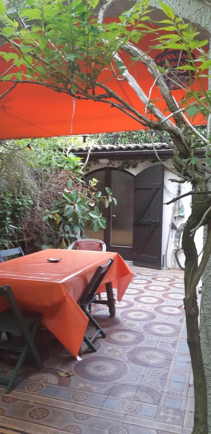Villa d'Artiste avec 2 chambres et 2 salles de bain privées Vacation rental in Arcachon