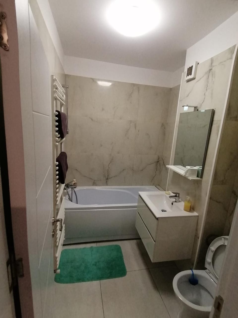 Baba Afiti Mall Plaza București Apartment in Bucharest