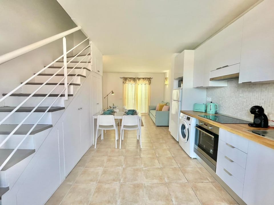 La Casa de las Flores Apartment in Maxorata