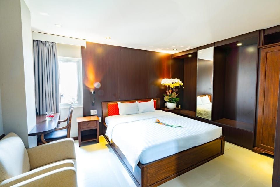 Bed, Photo of the whole room, Bedroom, hair dresser, wardrobe