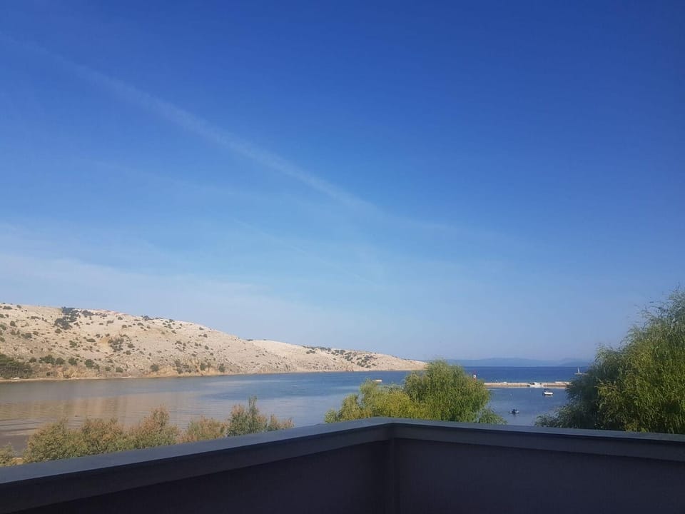 Balcony/Terrace, Landmark view