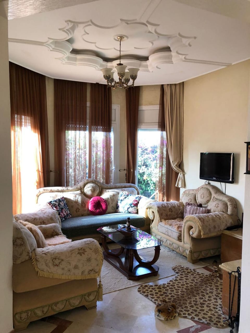 Communal lounge/ TV room, Living room