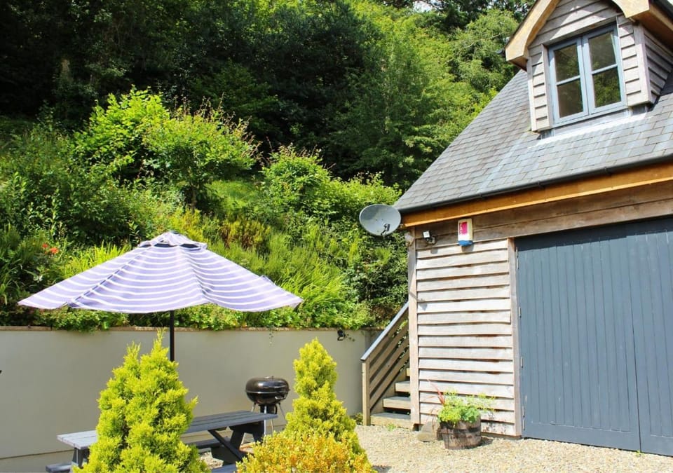 BBQ facilities, Hot Tub, Parking